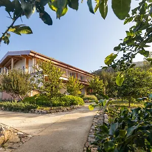 Domu Bresca Hotel